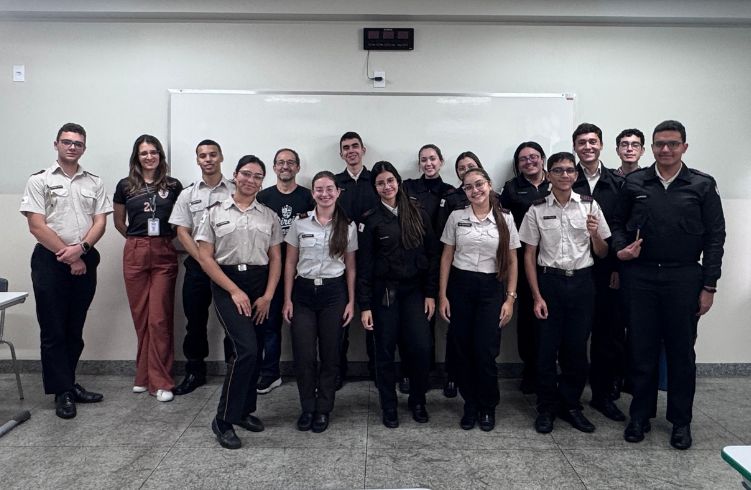 FDSM promove palestra sobre Direito e Cidadania no Colégio Tiradentes