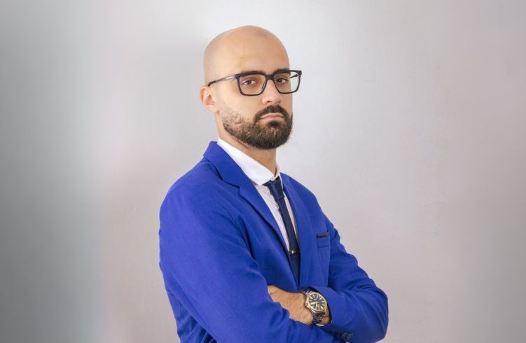 Egresso do PPGD lança obra sobre protagonismo judicial