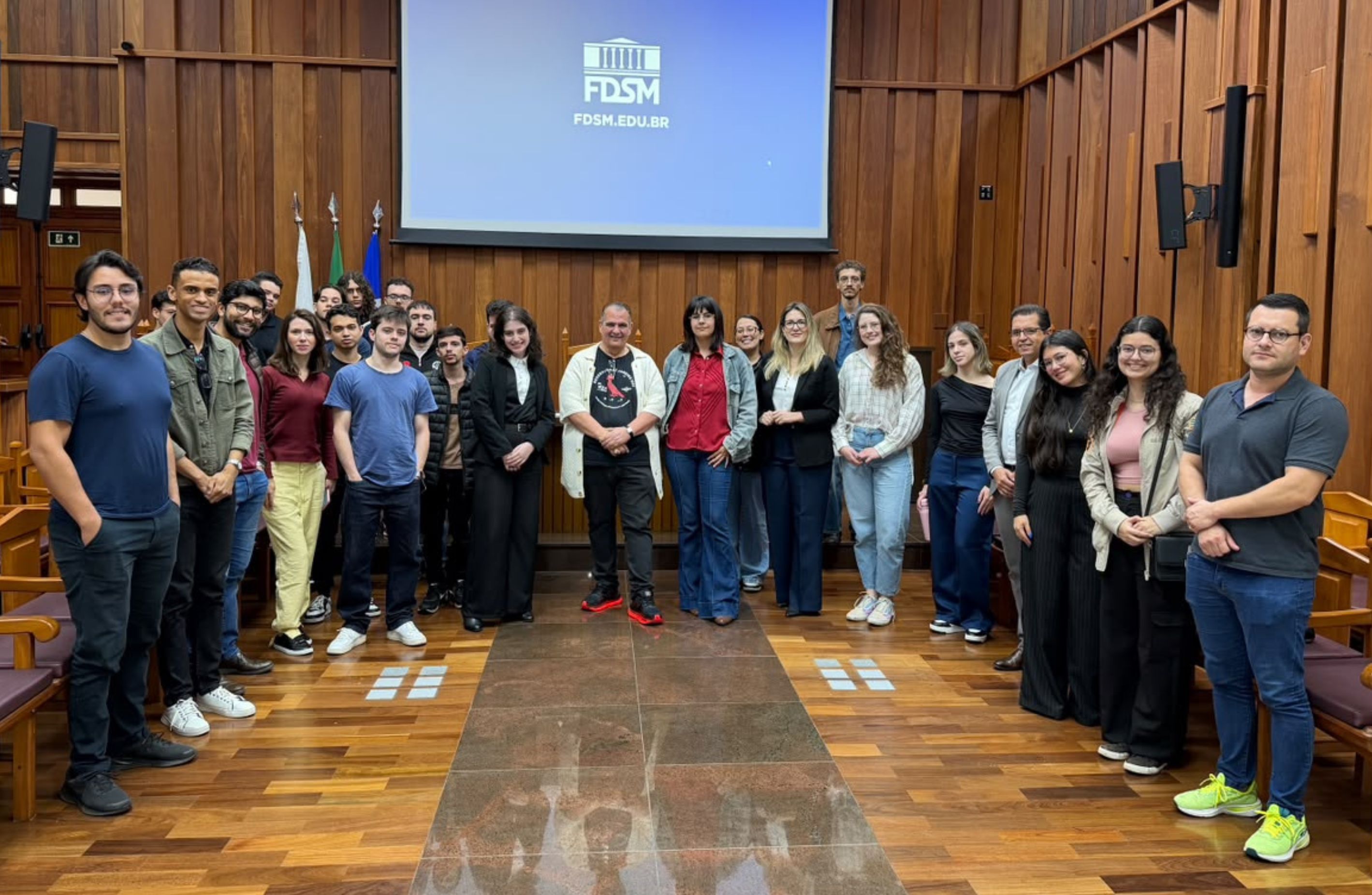 FDSM debate Direito contemporâneo à luz do pensamento de Castanheira Neves