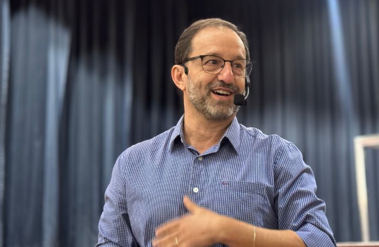 FDSM realiza palestra sobre diversidade e inclusão na ETE FMC