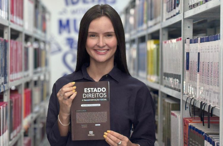 Bolsista de IC publica artigo em obra coletiva