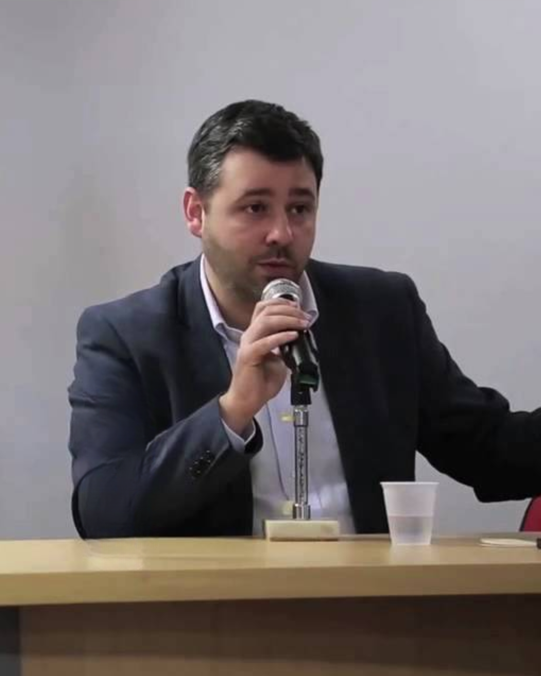 Dr. André Karam